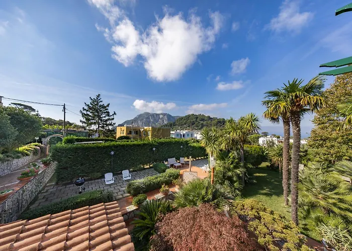 Giovannella, * Капри