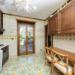 Giovannella, Apartment