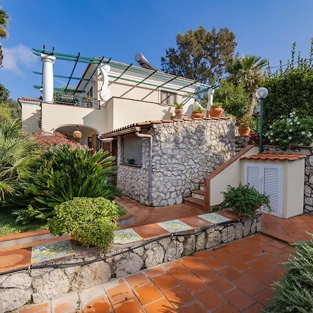 Giovannella, Lägenhet Capri